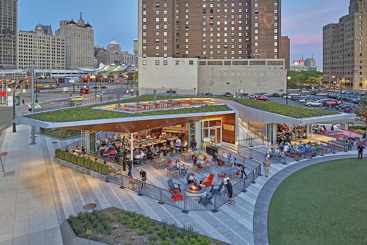 indoor/outdoor restaurant made possible with NanaWall HSW Systems for performance that matters