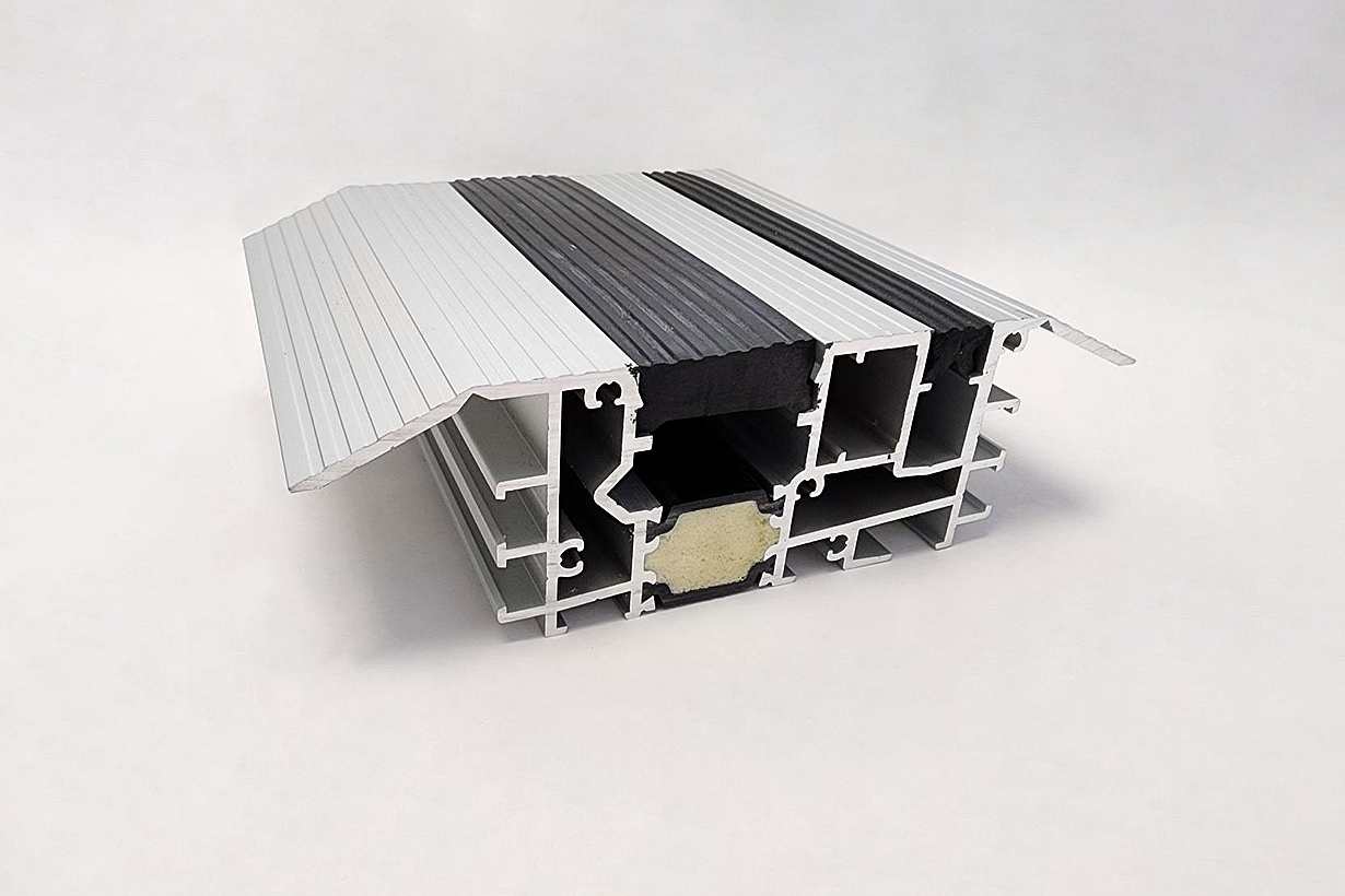 Low Profile Saddle Sill