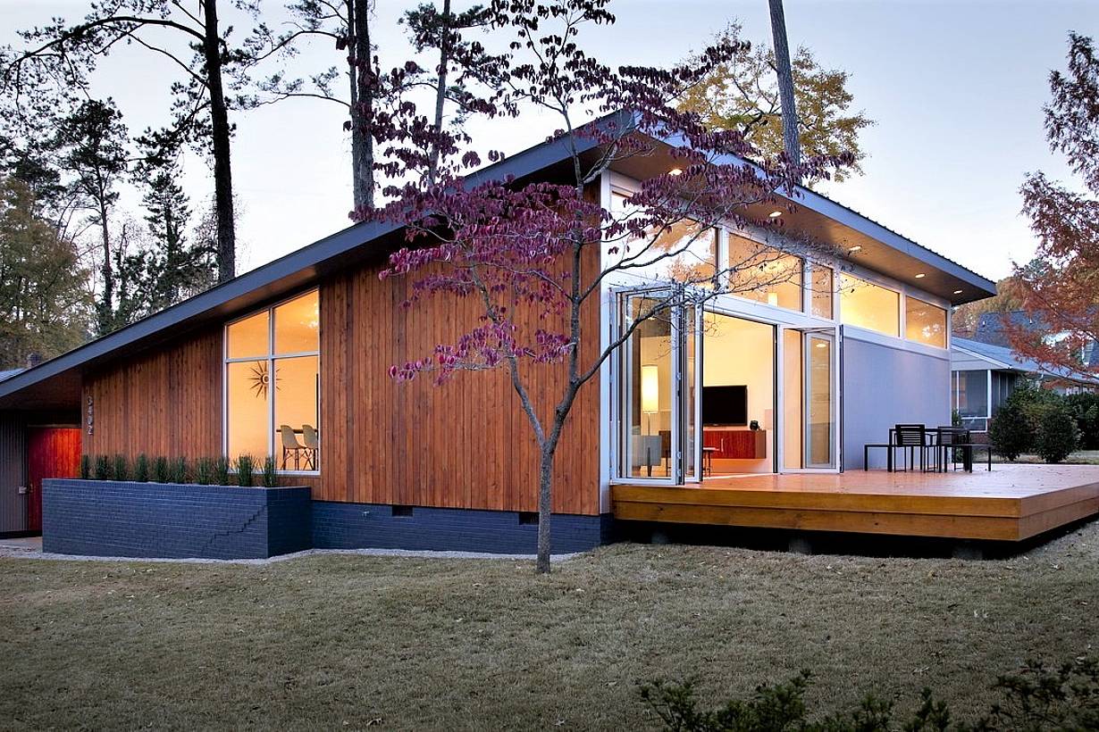modern tiny living home with folding glass walls for indoor/outdoor living