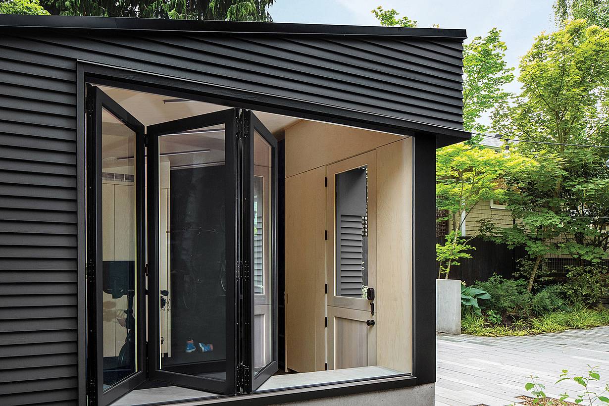 folding moveable windows