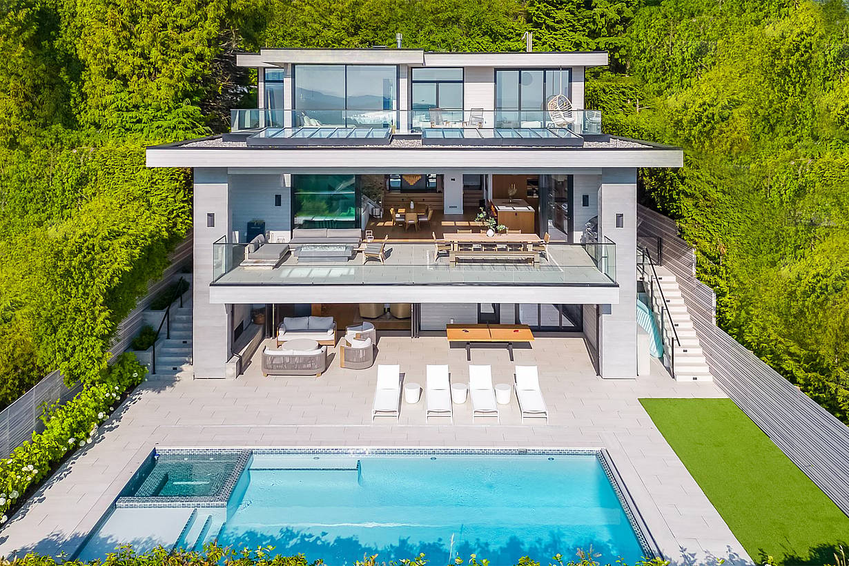 NanaWall opening glass walls