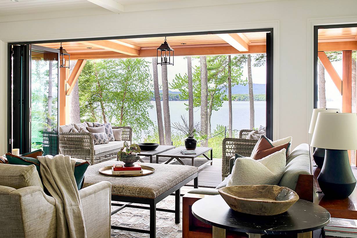 lakefront home folding glass walls