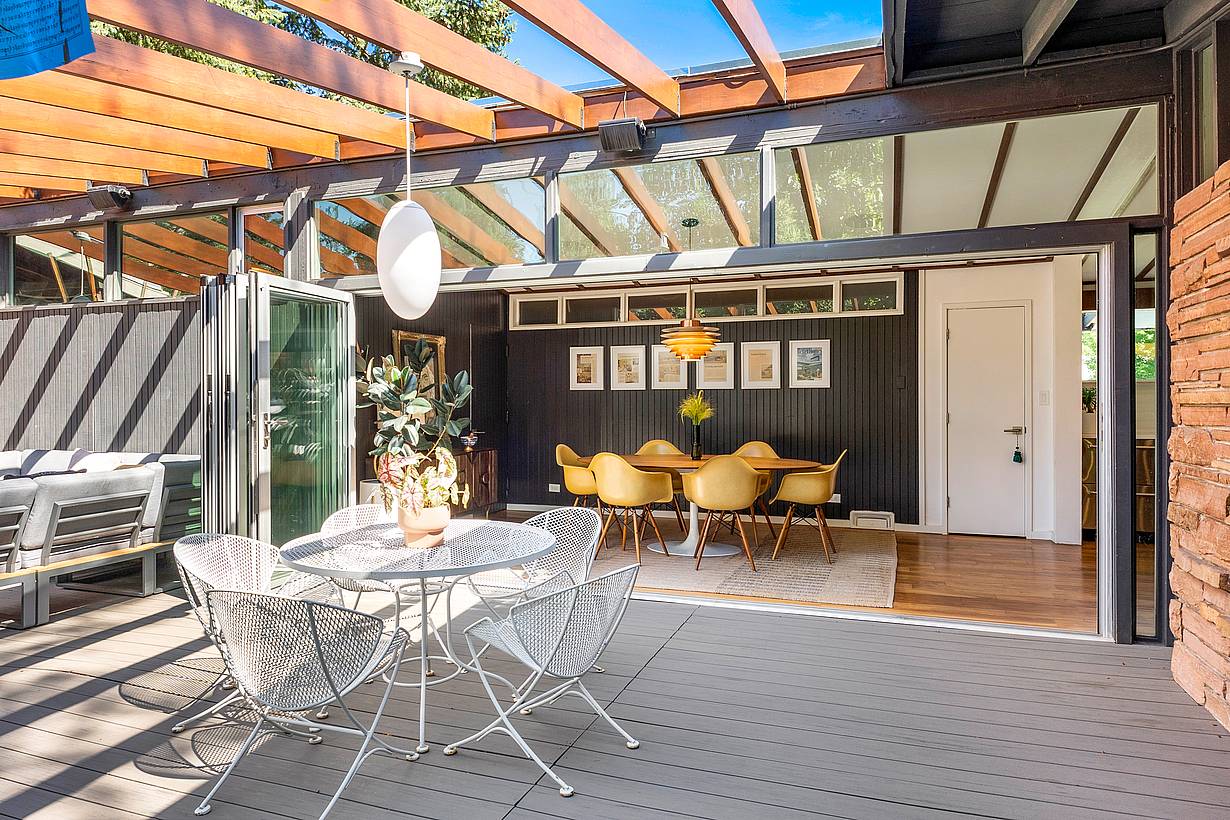 Mid-Century remodel with NanaWall