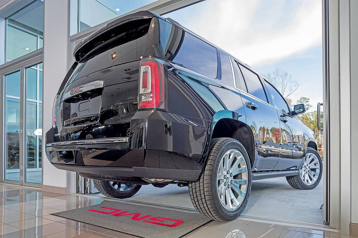durable commerical folding door system