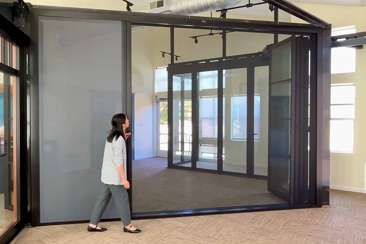 NanaWall glass patio doors and screen door