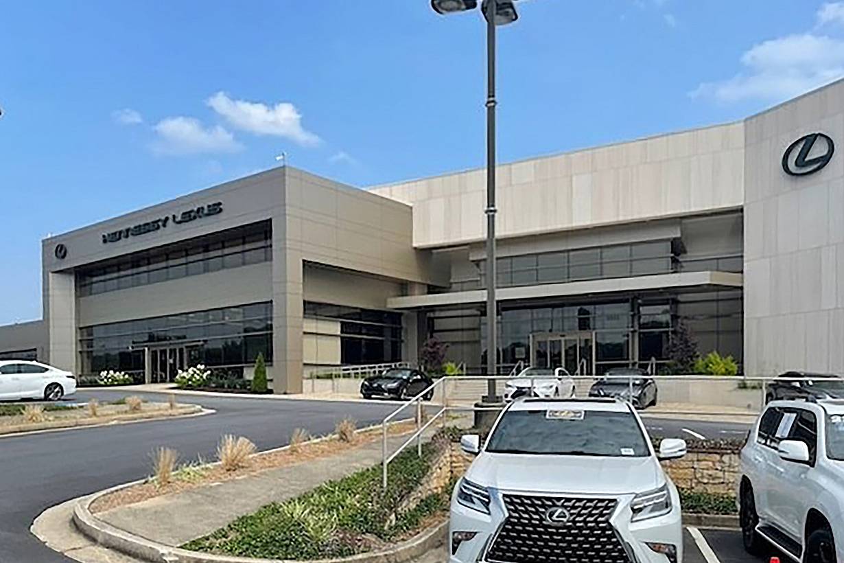 Hennessy Lexus with NanaWall commercial opening glass door systems