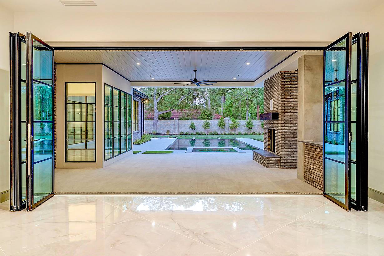 NanaWall residential folding glass doors