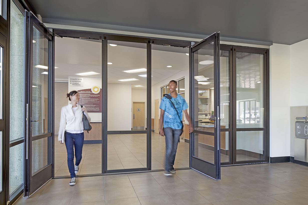 integrated swing doors in NanaWall HSW60 single track stacking system