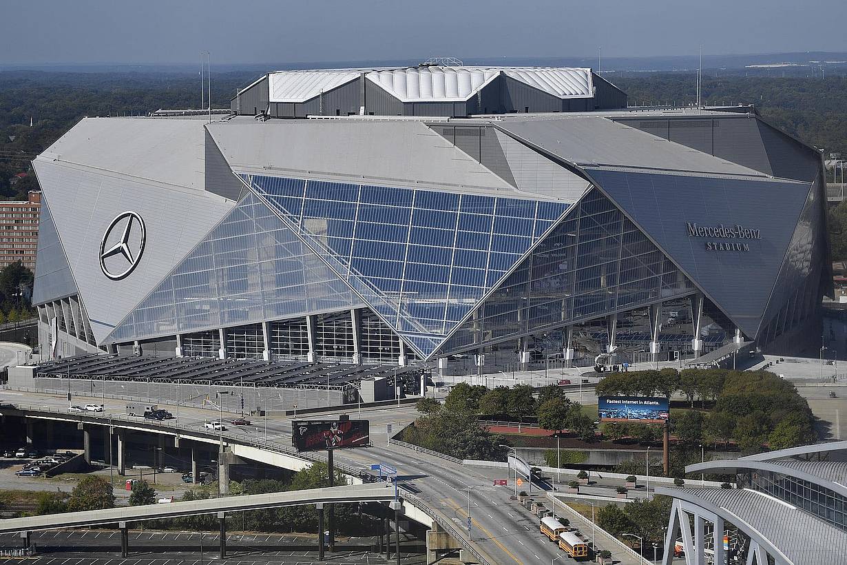 NanaWall opening glass system in Mercedes-Benz Stadium