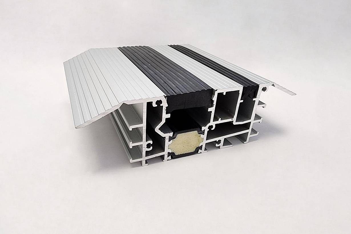 Low Profile Saddle Sill