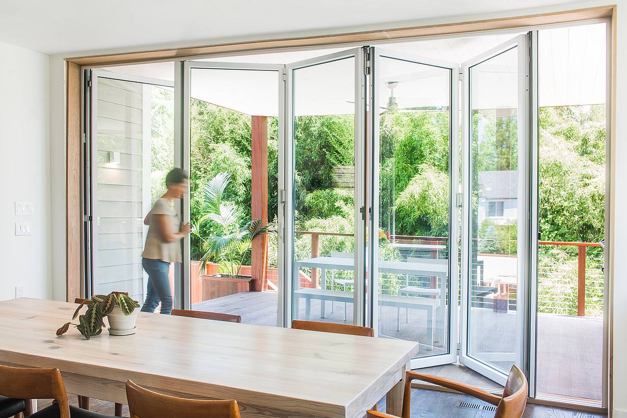 NW Aluminum 640 Folding Glass Doors | NanaWall