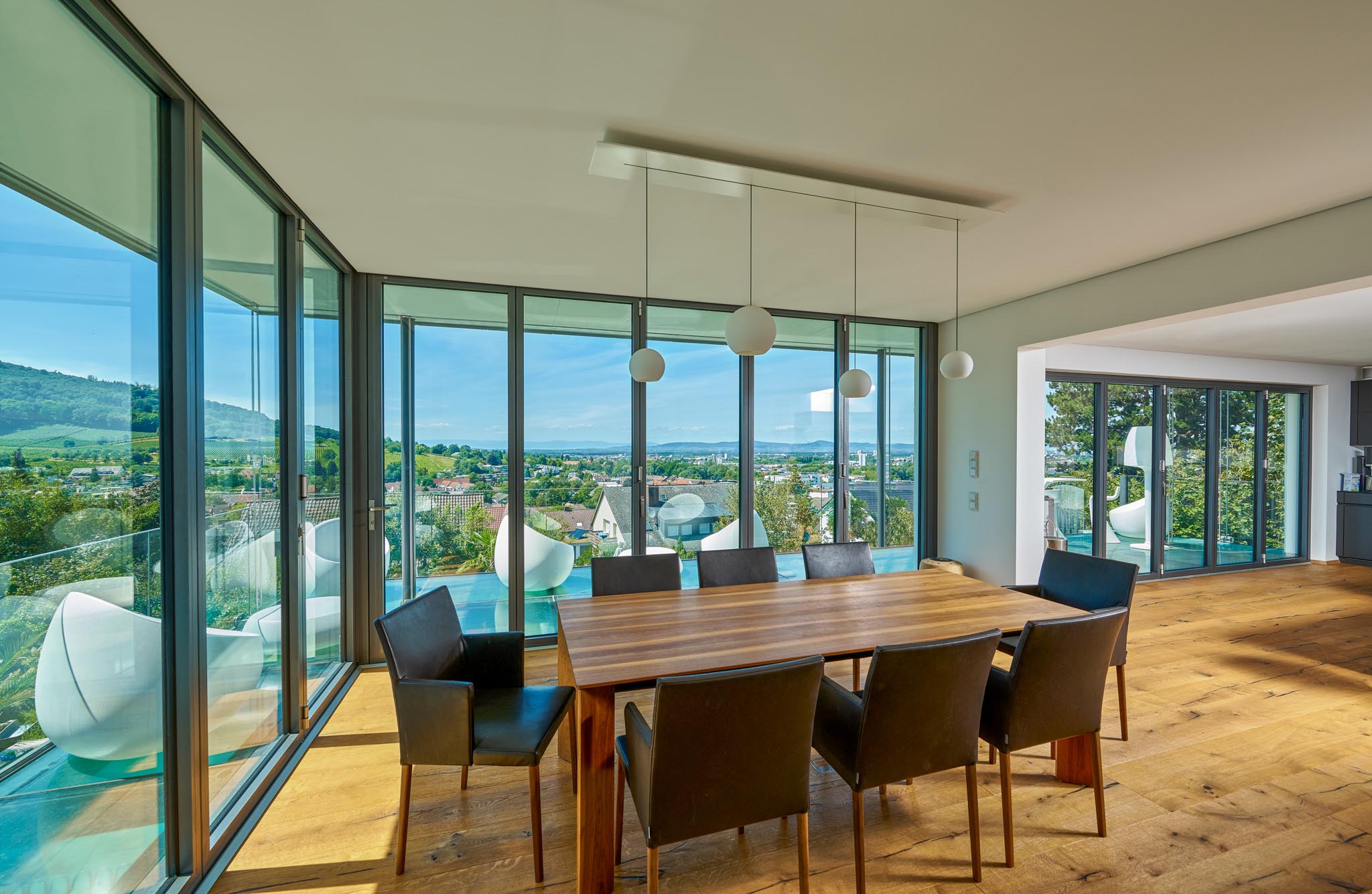 Folding Glass Walls in Contemporary Homes NanaWall