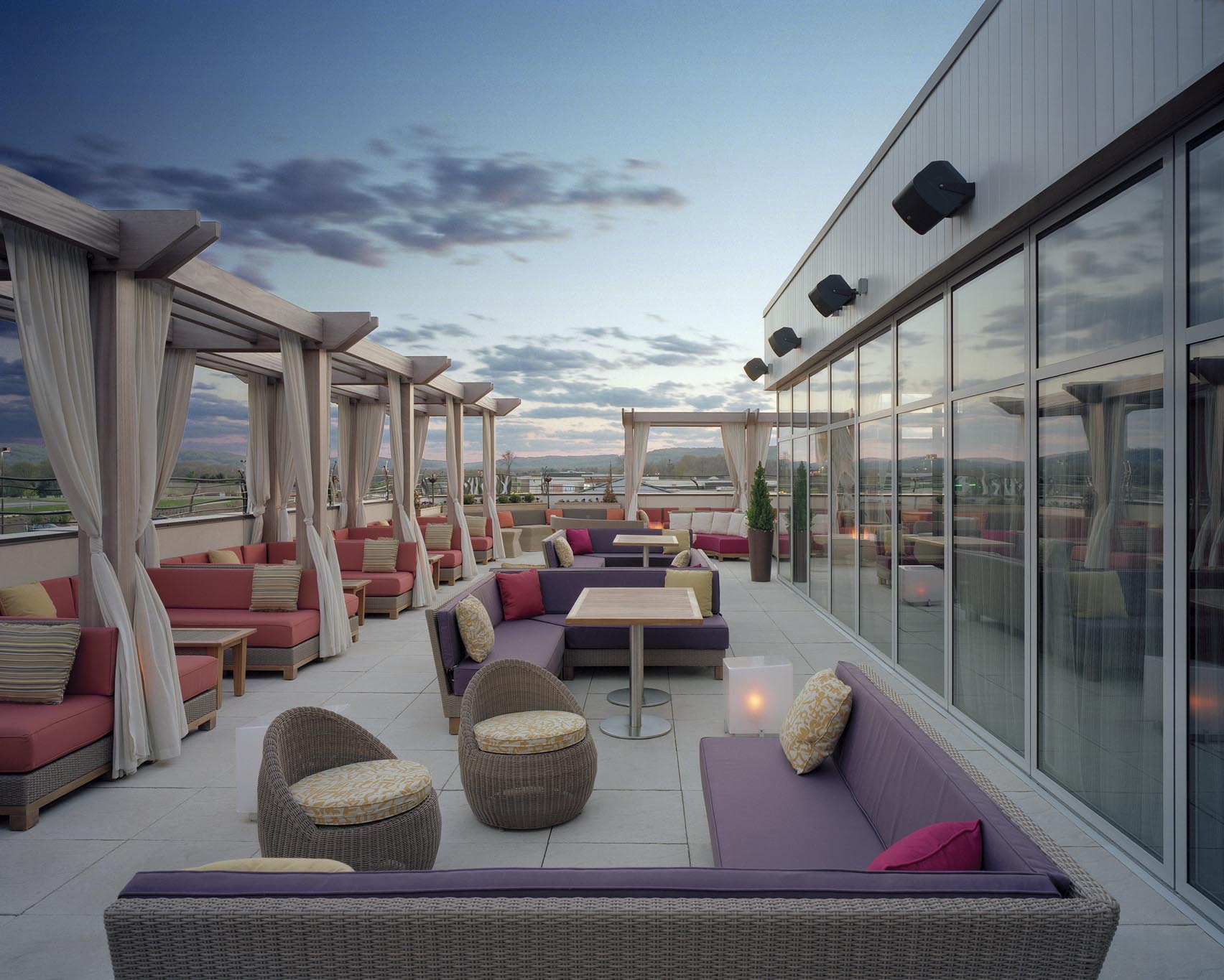 Melt Restaurant Nanawall Photos